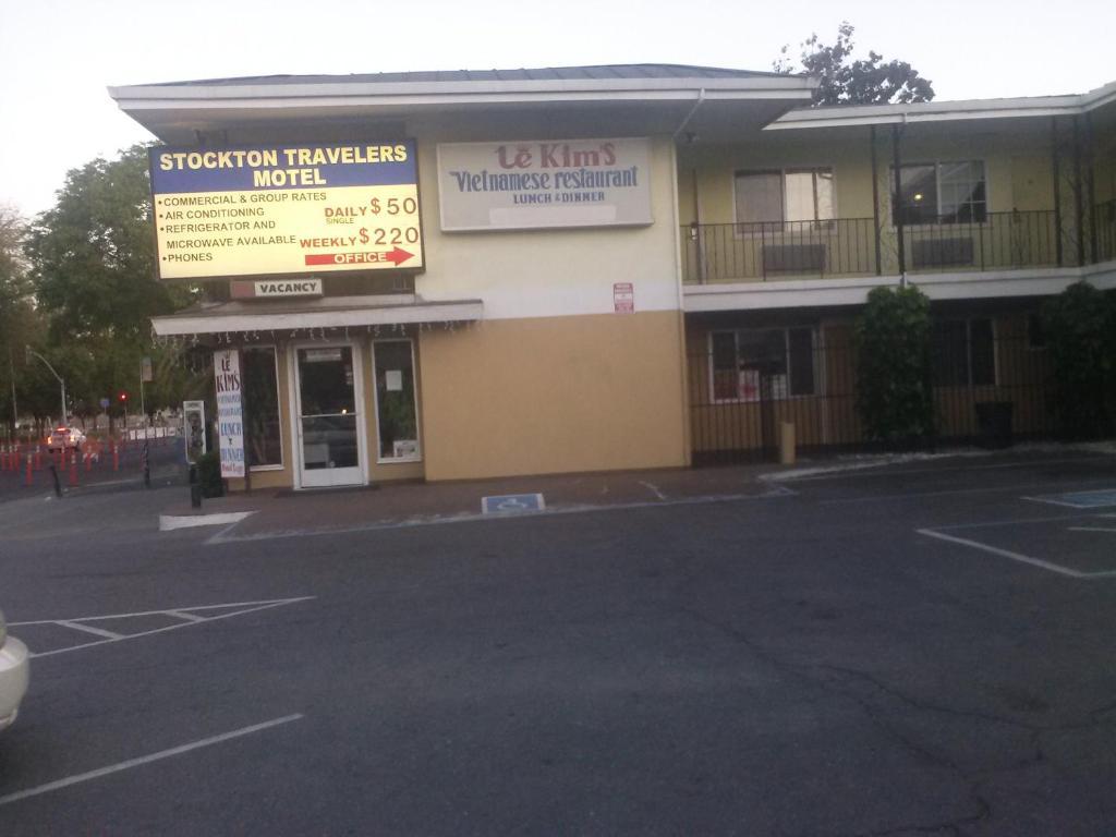 Stockton Travelers Motel 외부 사진